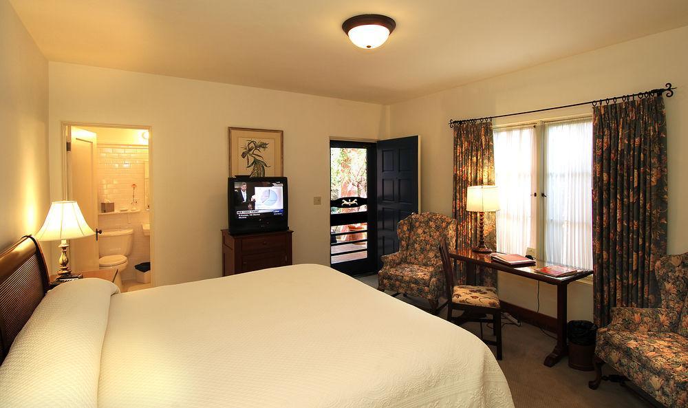 Arizona Inn Тусон Екстериор снимка