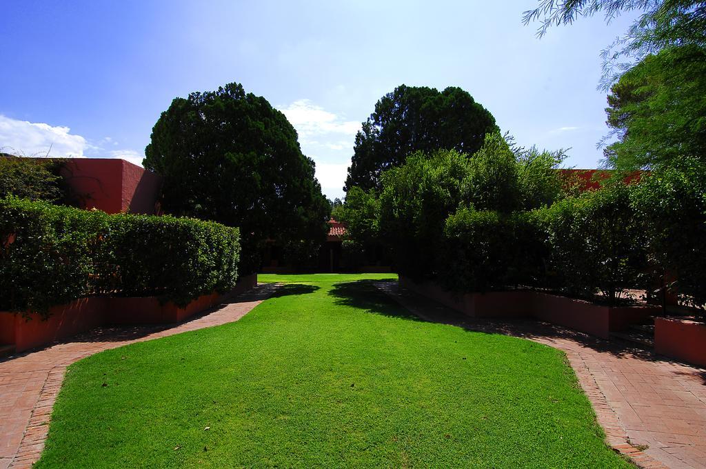 Arizona Inn Тусон Екстериор снимка